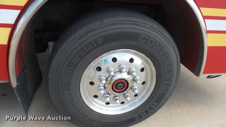 image for item L2271 2004 Pierce Quint ladder fire truck