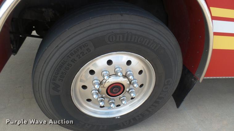 image for item L2271 2004 Pierce Quint ladder fire truck