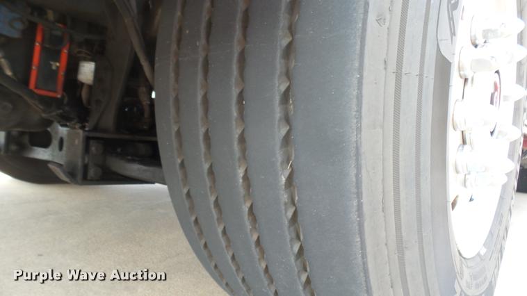 image for item L2271 2004 Pierce Quint ladder fire truck