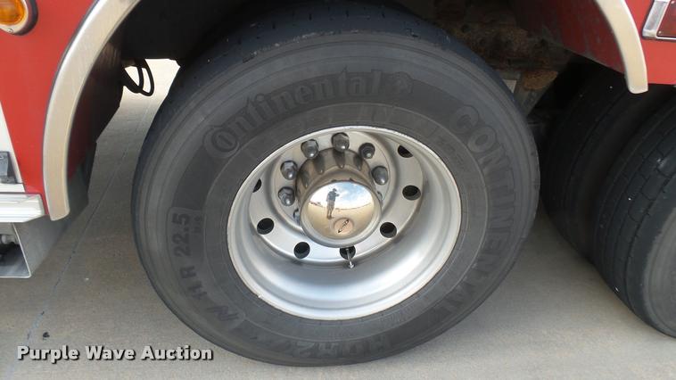 image for item L2271 2004 Pierce Quint ladder fire truck