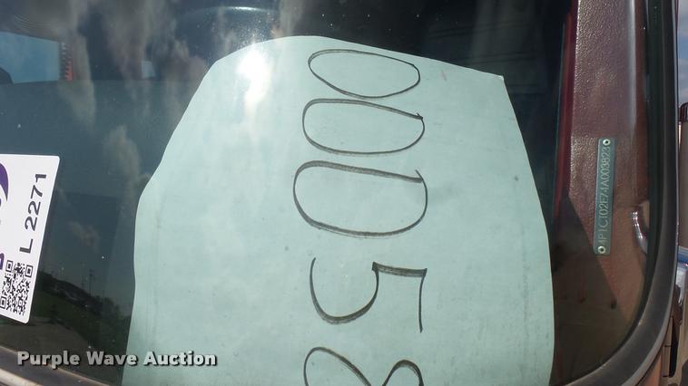 image for item L2271 2004 Pierce Quint ladder fire truck