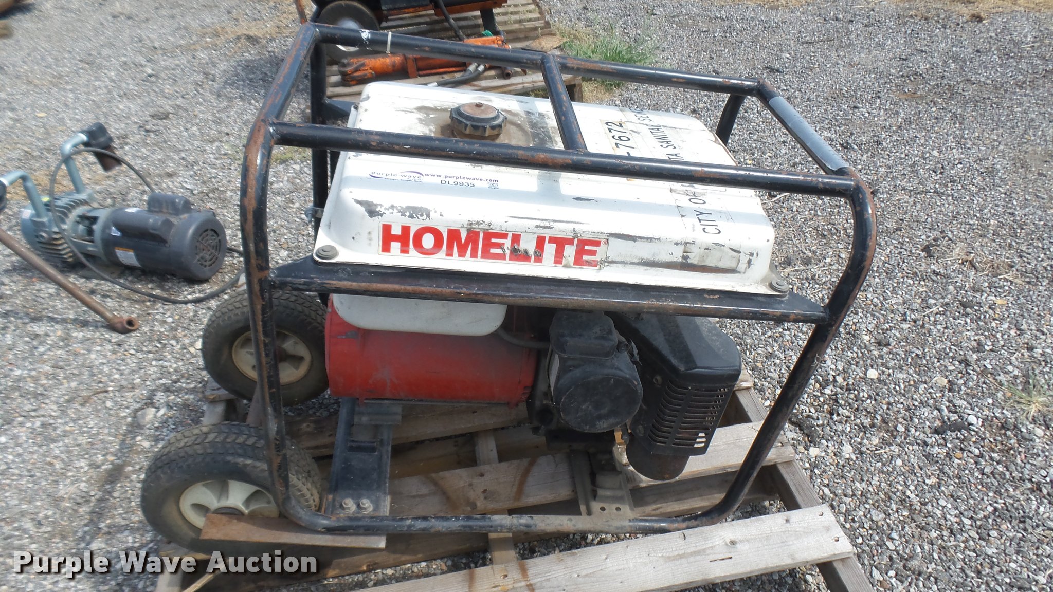Homelite 4200 WI280 generator in Wichita, KS Item DL9935 sold
