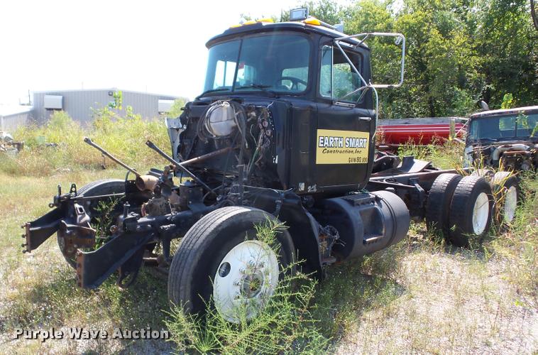 image for item BL9536 2000 Mack RD688S