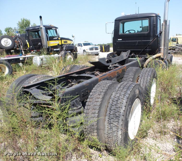 image for item BL9536 2000 Mack RD688S