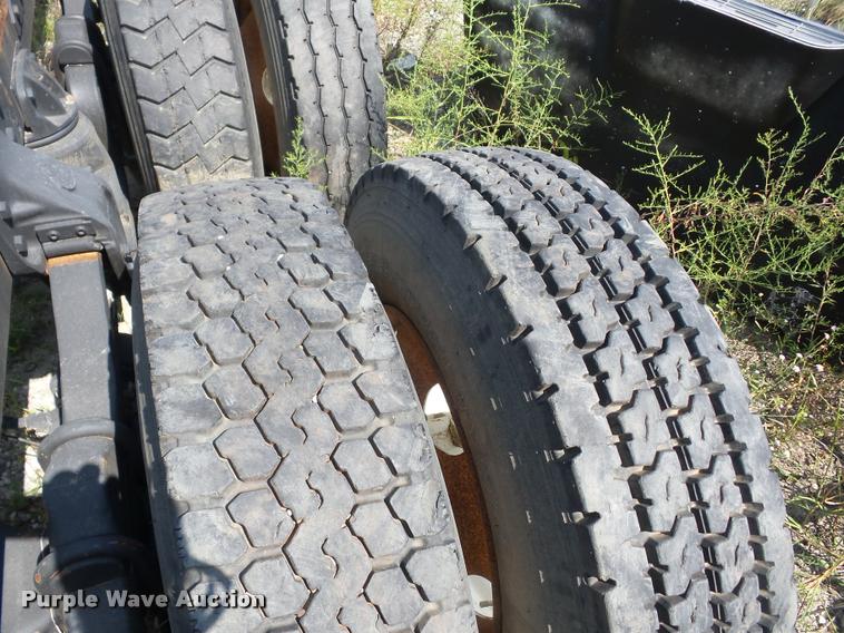 image for item BL9536 2000 Mack RD688S