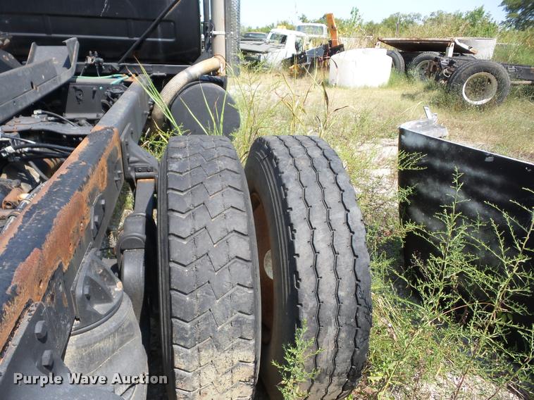 image for item BL9536 2000 Mack RD688S