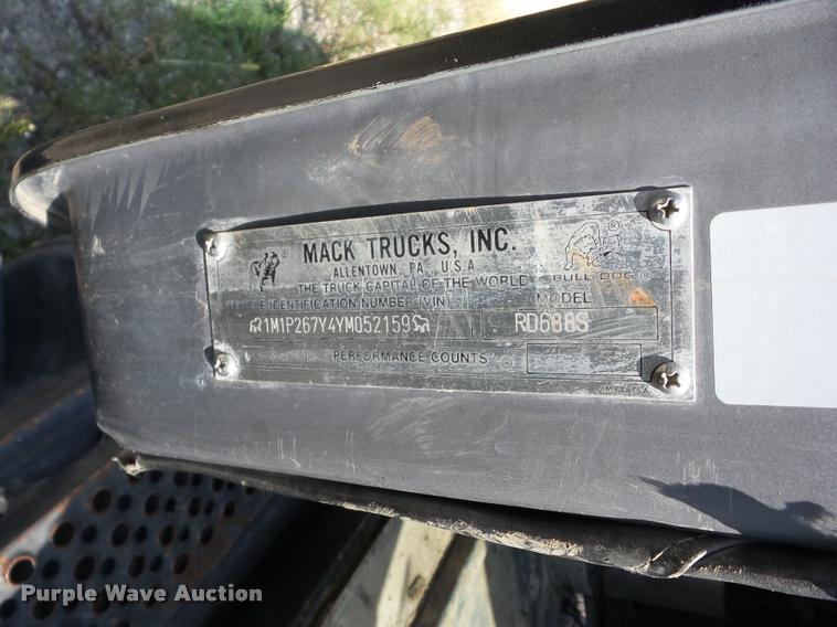 image for item BL9536 2000 Mack RD688S