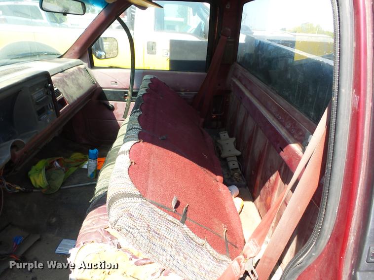 image for item BL9537 1989 GMC Sierra 1500 pickup truck