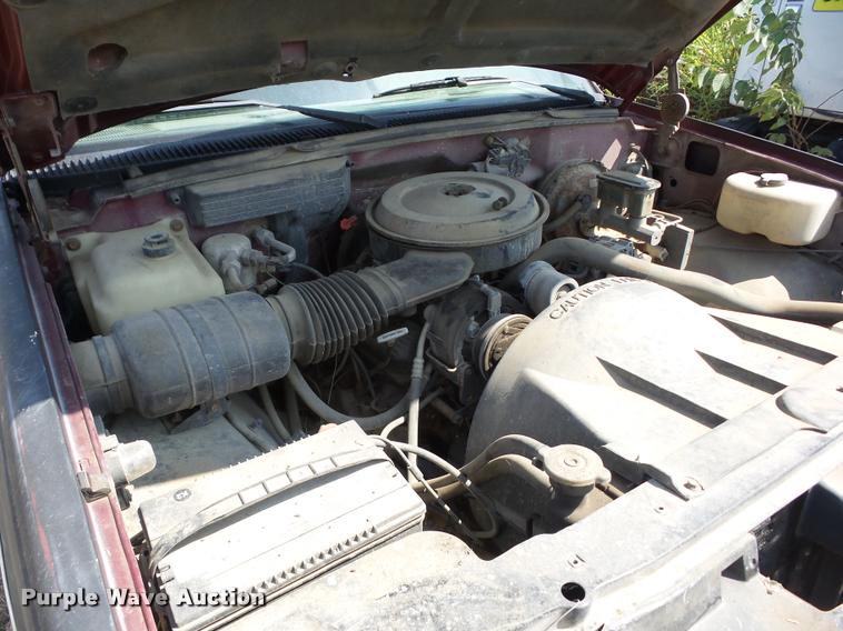 image for item BL9537 1989 GMC Sierra 1500 pickup truck