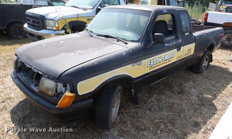 image for item BL9538 1996 Ford Ranger XL SuperCab pickup truck