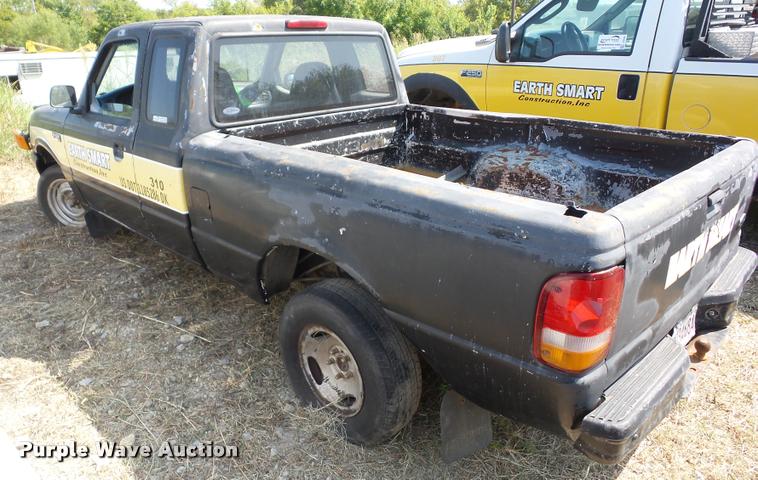image for item BL9538 1996 Ford Ranger XL SuperCab pickup truck