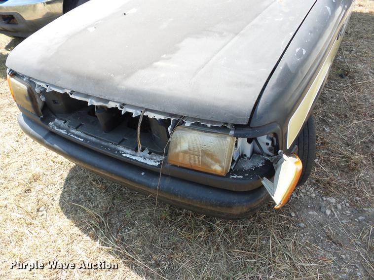 image for item BL9538 1996 Ford Ranger XL SuperCab pickup truck