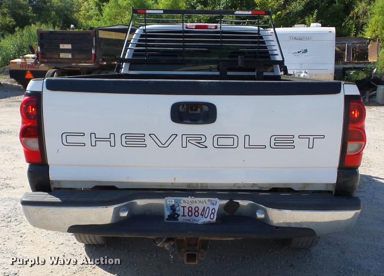 image for item BZ9543 2006 Chevrolet Silverado 2500HD Ext. Cab pickup truck