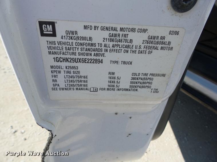 image for item BZ9543 2006 Chevrolet Silverado 2500HD Ext. Cab pickup truck