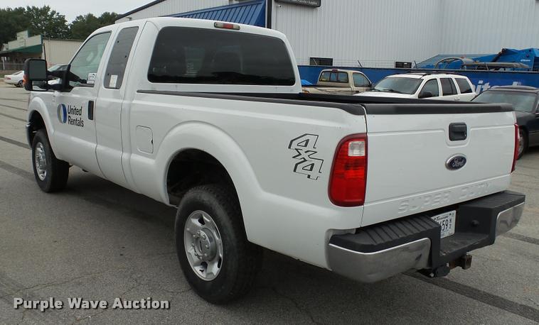 image for item DA1218 2012 Ford F250 Super Duty XLT SuperCab pickup truck
