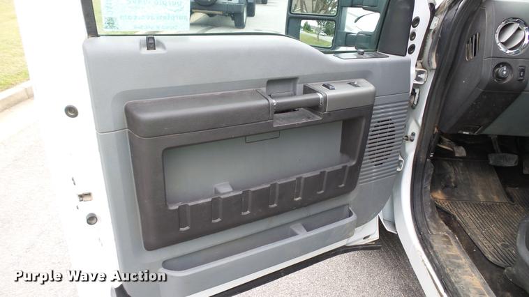 image for item DA1218 2012 Ford F250 Super Duty XLT SuperCab pickup truck