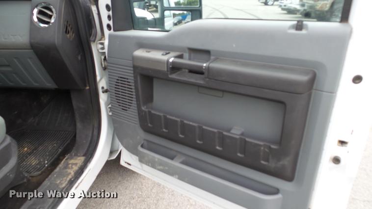 image for item DA1218 2012 Ford F250 Super Duty XLT SuperCab pickup truck