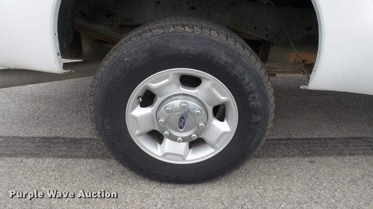 image for item DA1218 2012 Ford F250 Super Duty XLT SuperCab pickup truck