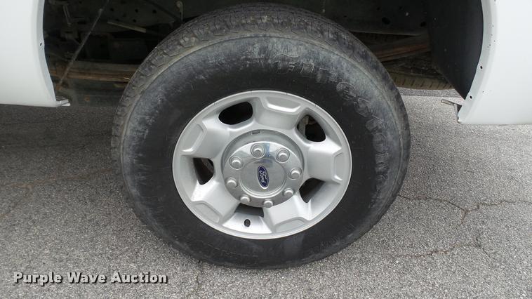 image for item DA1218 2012 Ford F250 Super Duty XLT SuperCab pickup truck