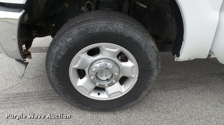 image for item DA1218 2012 Ford F250 Super Duty XLT SuperCab pickup truck