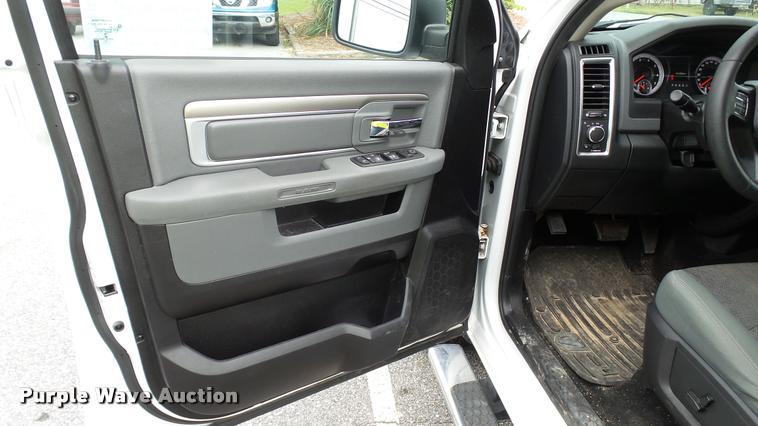 image for item DA1220 2014 Dodge Ram 1500 Quad Cab pickup truck