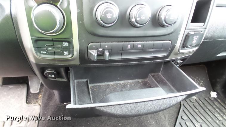 image for item DA1220 2014 Dodge Ram 1500 Quad Cab pickup truck