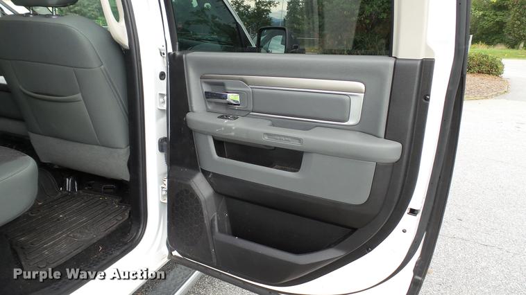 image for item DA1220 2014 Dodge Ram 1500 Quad Cab pickup truck