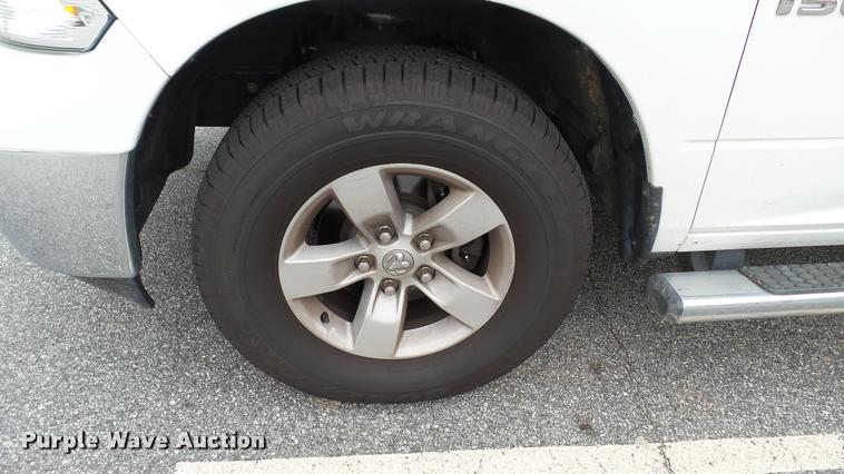 image for item DA1220 2014 Dodge Ram 1500 Quad Cab pickup truck