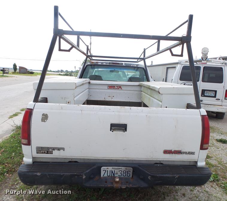 image for item DA2737 1995 GMC Sierra 1500 pickup truck