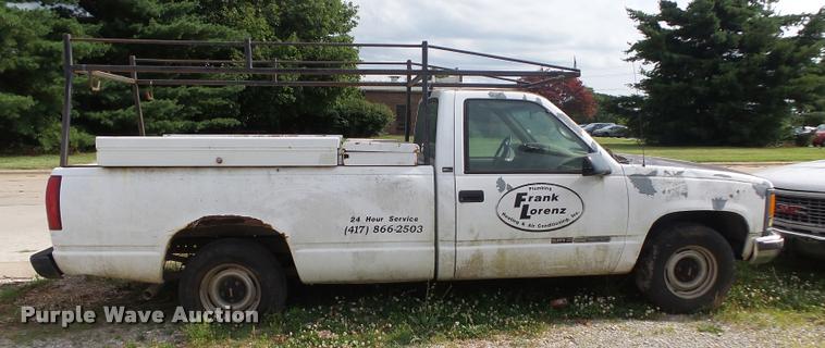 image for item DA2737 1995 GMC Sierra 1500 pickup truck