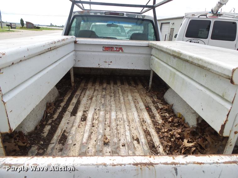 image for item DA2737 1995 GMC Sierra 1500 pickup truck