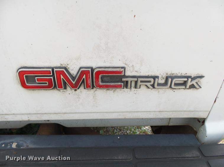 image for item DA2737 1995 GMC Sierra 1500 pickup truck