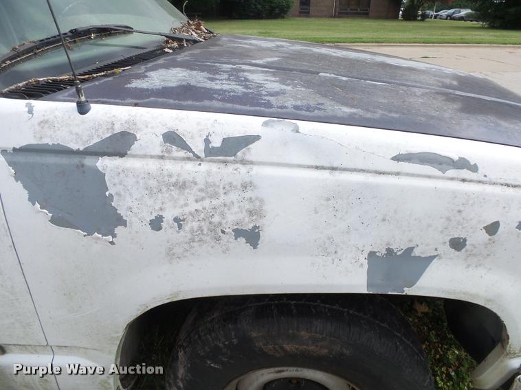 image for item DA2737 1995 GMC Sierra 1500 pickup truck