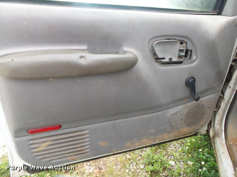 image for item DA2737 1995 GMC Sierra 1500 pickup truck