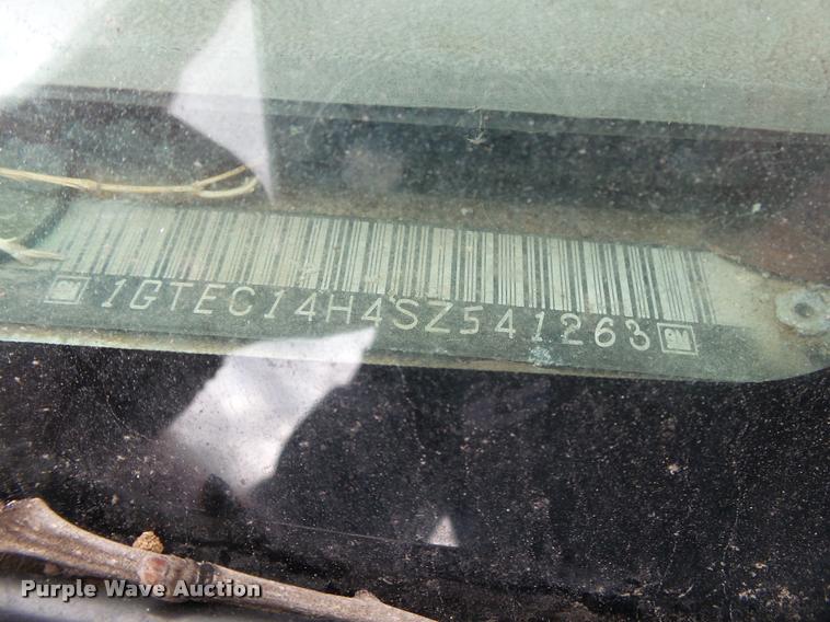 image for item DA2737 1995 GMC Sierra 1500 pickup truck