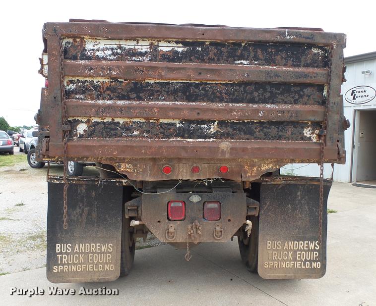 image for item DA2738 1990 International 4700 dump truck
