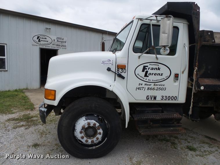 image for item DA2738 1990 International 4700 dump truck