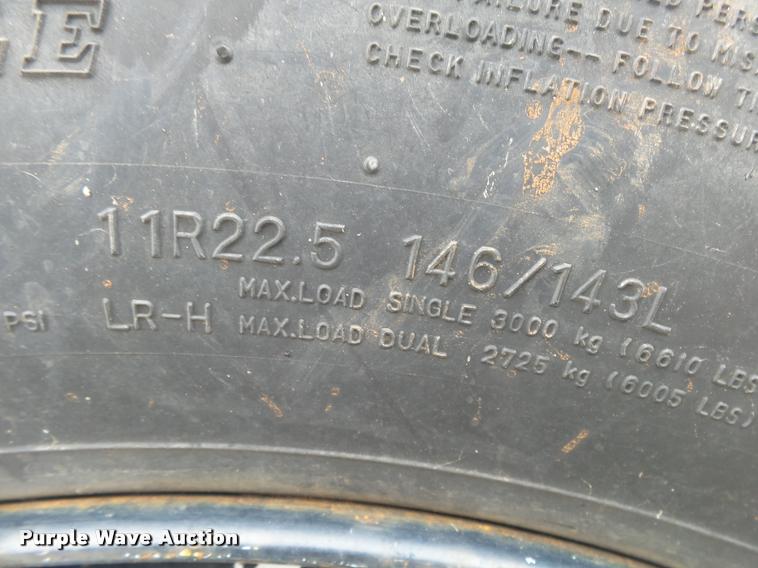 image for item DA2738 1990 International 4700 dump truck