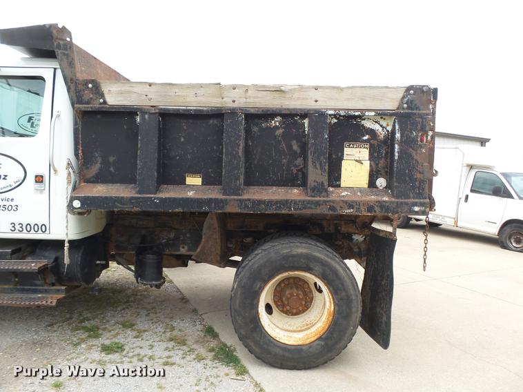 image for item DA2738 1990 International 4700 dump truck