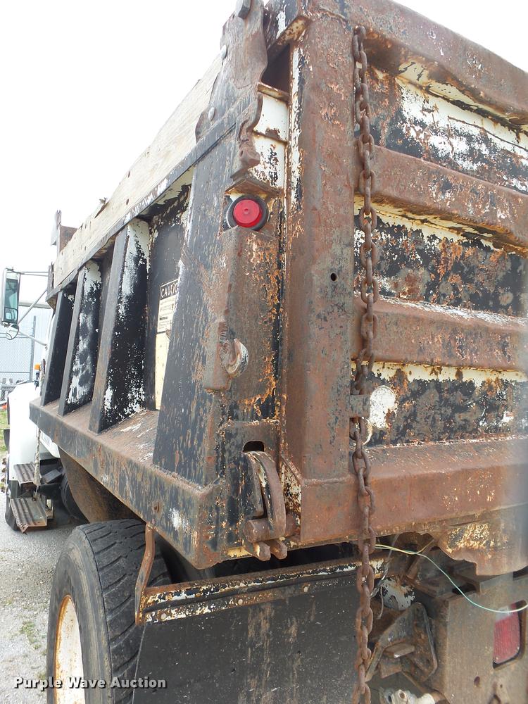 image for item DA2738 1990 International 4700 dump truck