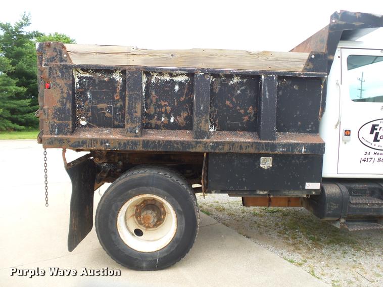 image for item DA2738 1990 International 4700 dump truck
