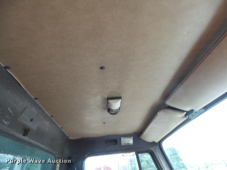 image for item DA2738 1990 International 4700 dump truck