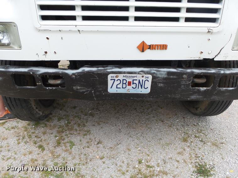 image for item DA2738 1990 International 4700 dump truck