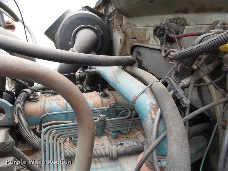 image for item DA2738 1990 International 4700 dump truck