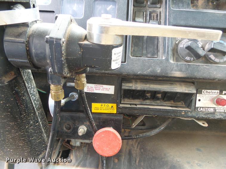 image for item DA2738 1990 International 4700 dump truck