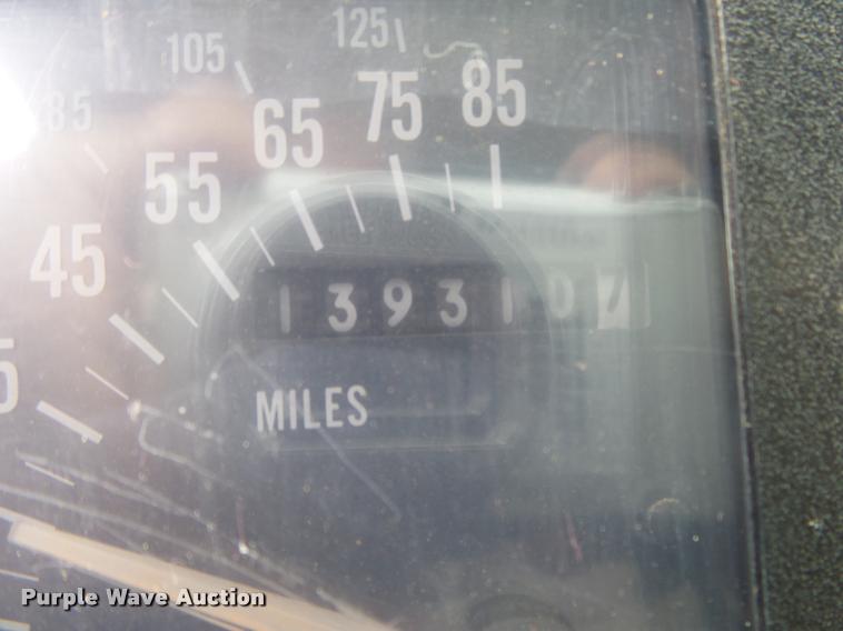 image for item DA2738 1990 International 4700 dump truck