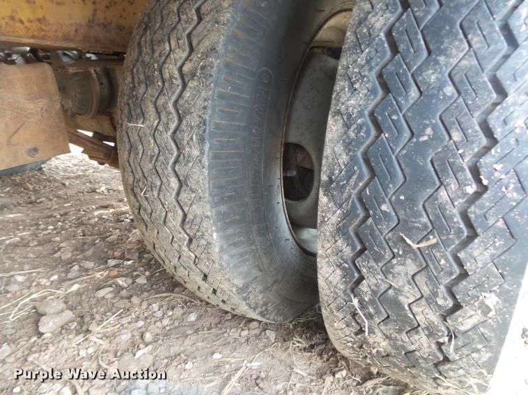 image for item DA2740 1984 Eager Beaver