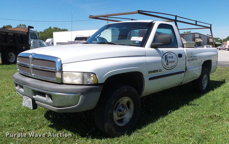 image for item DA2741 2000 Dodge Ram 1500 pickup truck