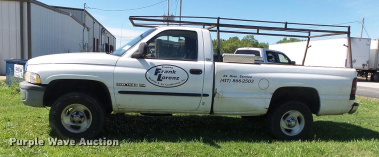 image for item DA2741 2000 Dodge Ram 1500 pickup truck