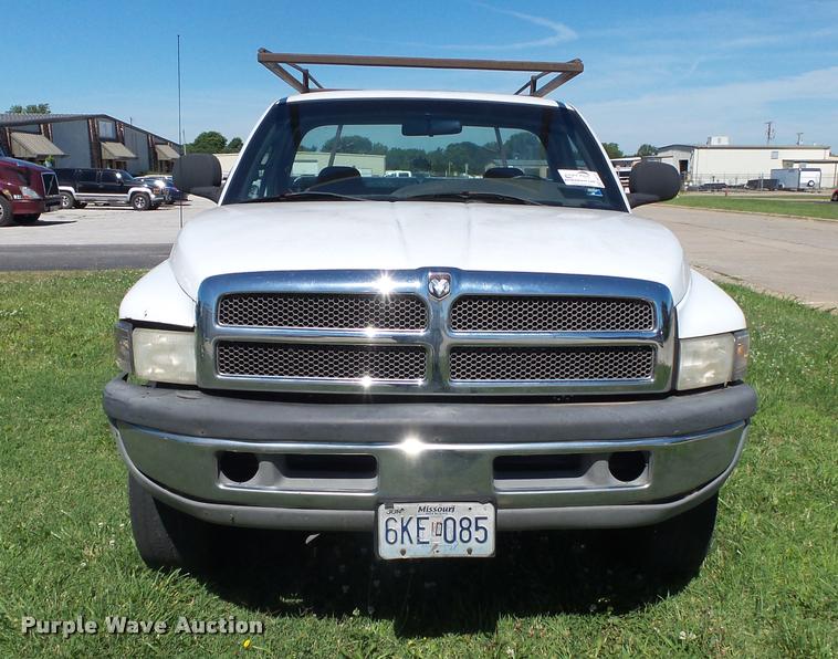 image for item DA2741 2000 Dodge Ram 1500 pickup truck